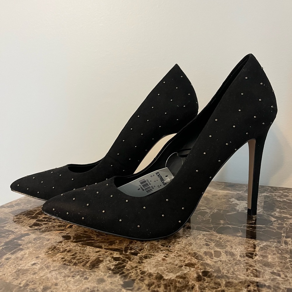 Rhinestone Studded Pump